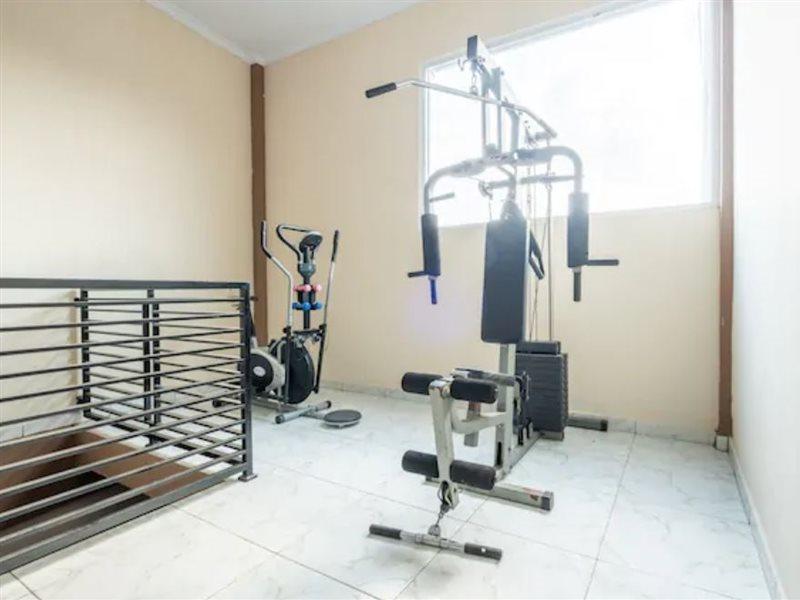 Oyo 876 D' Exclusive Hotel 2*